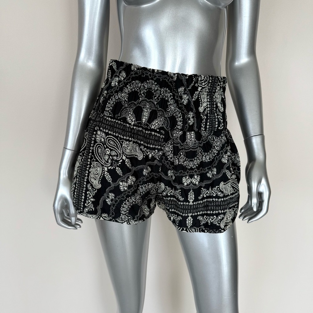 NEW!!! Free People movement shorts size S